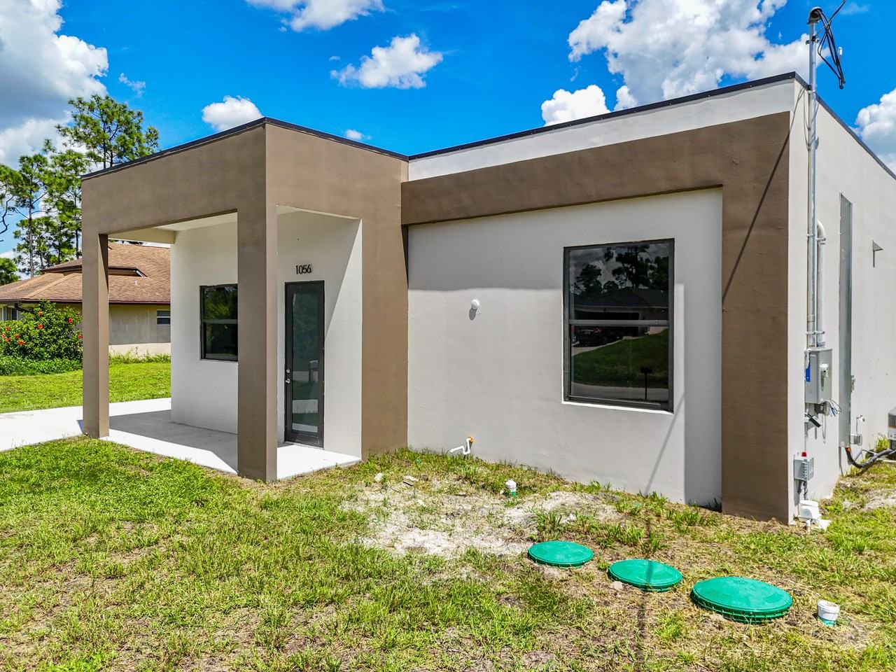 1056 Fayette Ave #1 - Photo 3 of 31