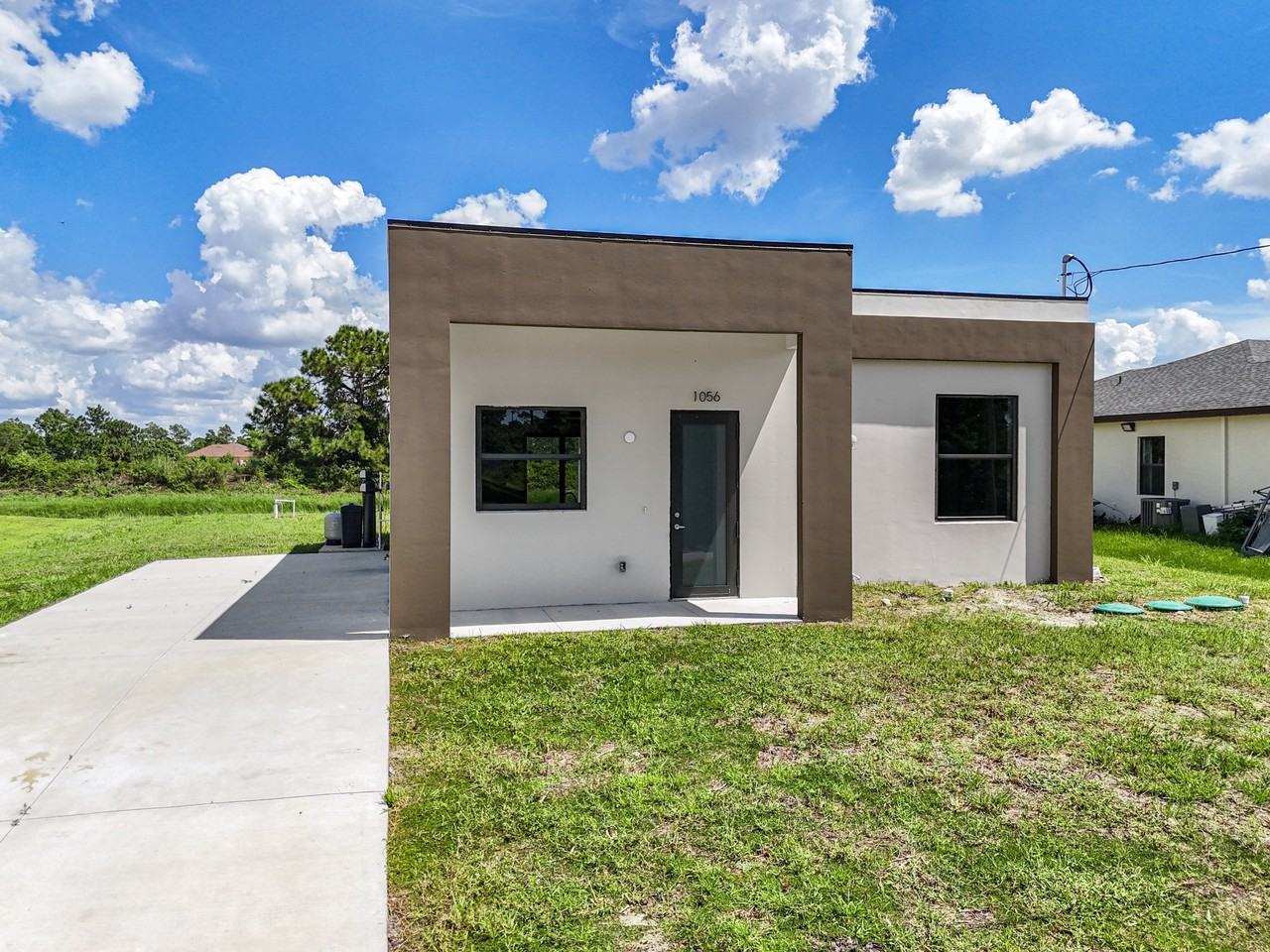 1056 Fayette Ave #1 - Photo 6 of 31