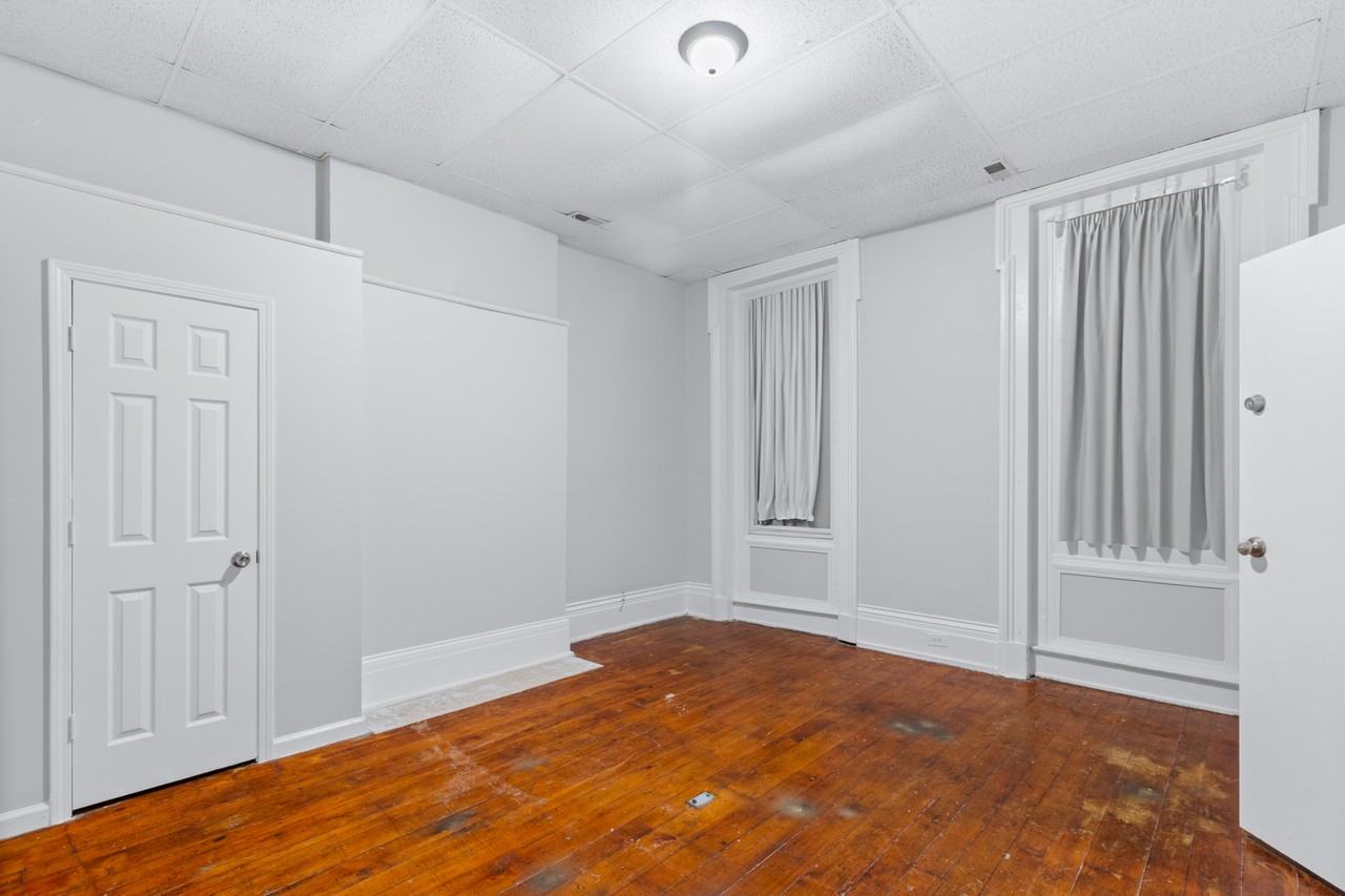 1814 West Jefferson Street #1 - Photo 3 of 13