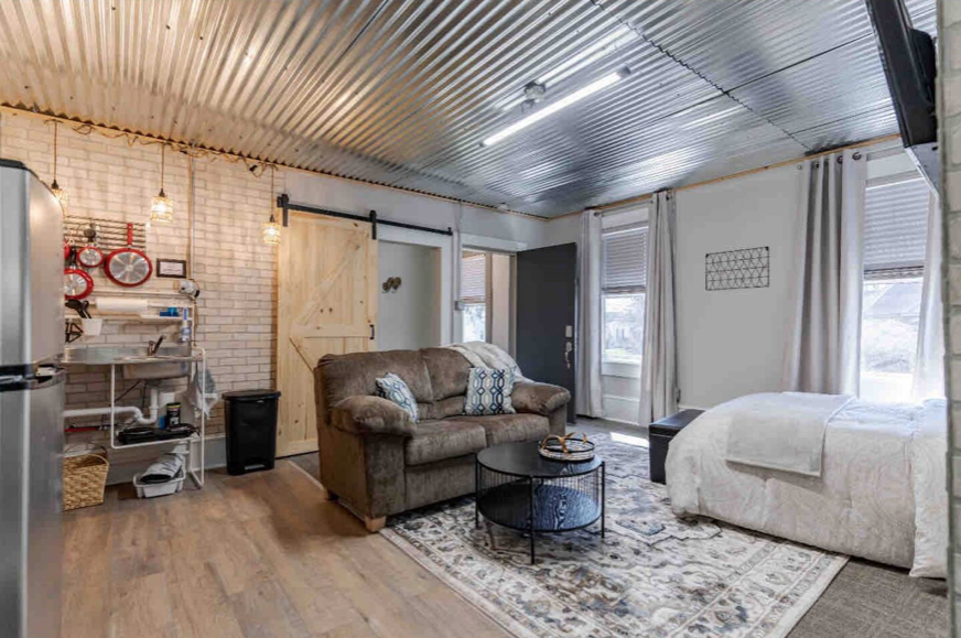 404 C Street #1 - Photo 3 of 10