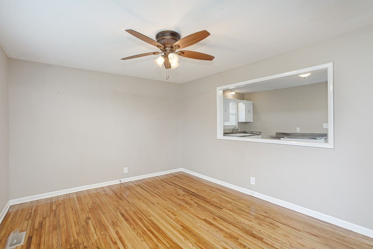 121 Highland Drive #121 - Photo 3 of 10