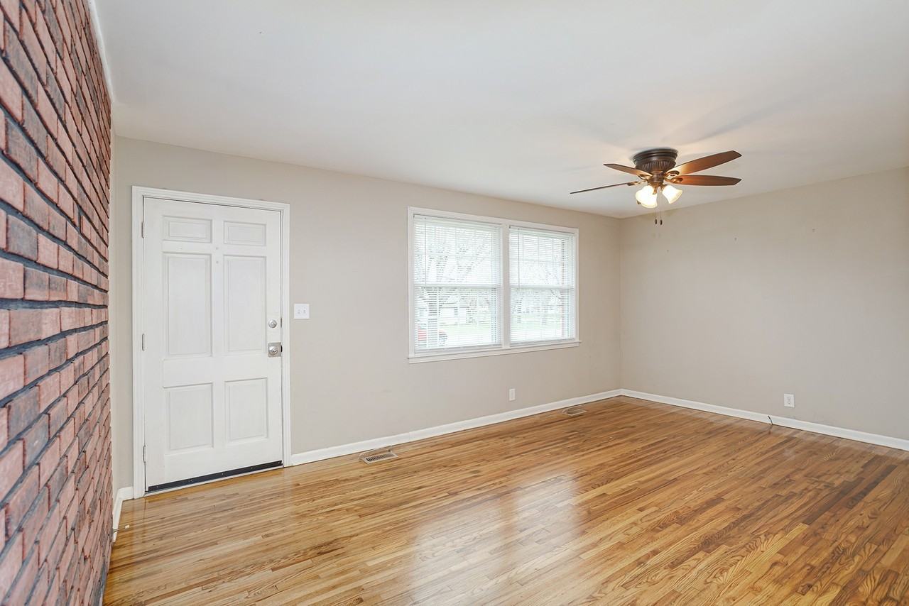 121 Highland Drive #121 - Photo 4 of 10