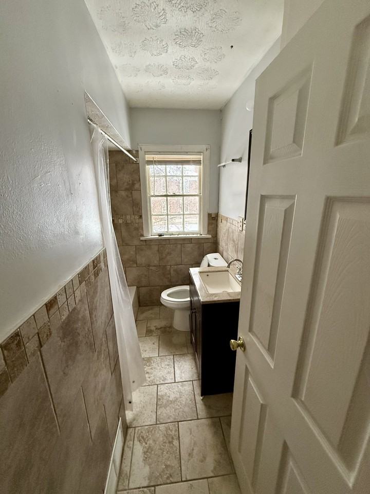 364 Delaware Avenue #3 - Photo 7 of 9