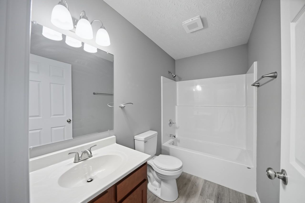 2170 2170 Sharkey Road - 4Apartment 1 #4 - Photo 2 of 11