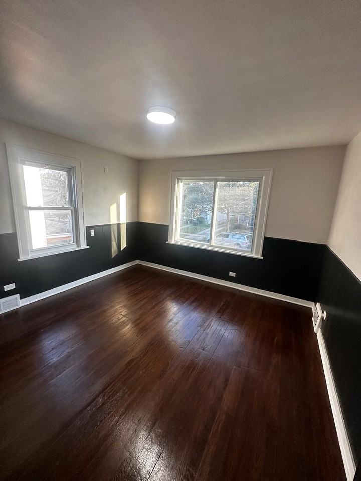 3389 Kildare Rd #1 - Photo 7 of 25