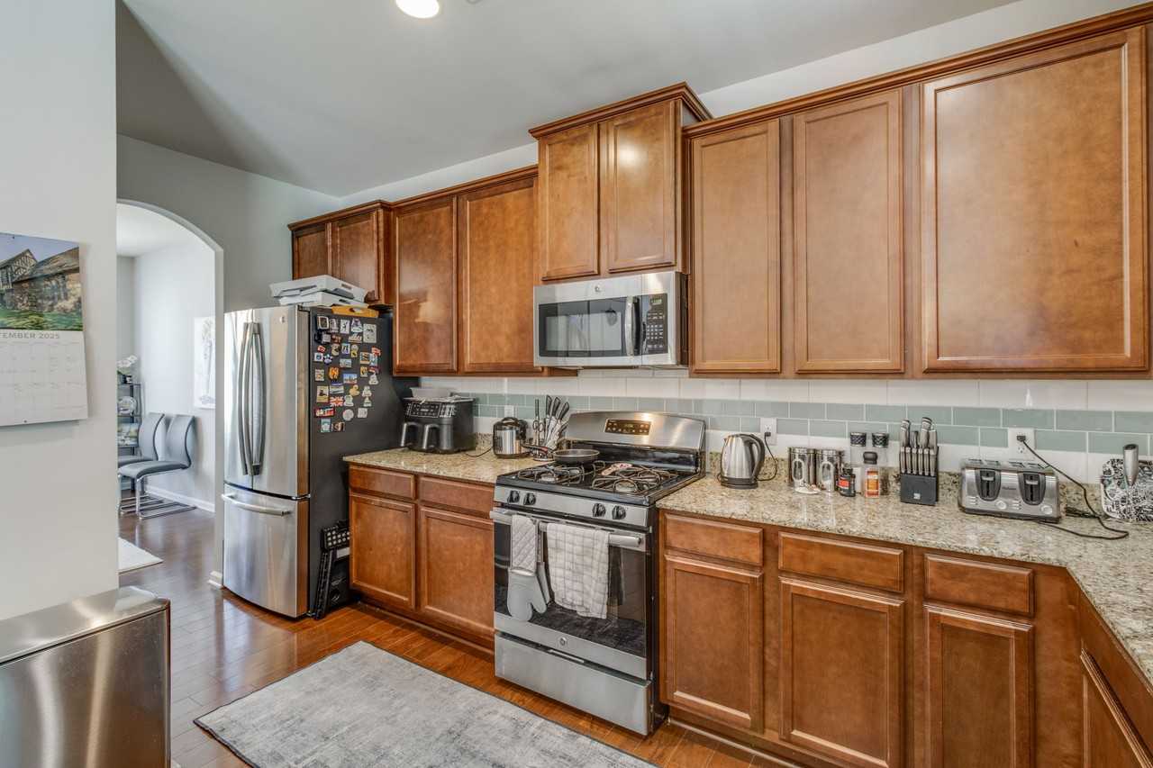 456 Edenhall Drive #1 - Photo 7 of 34