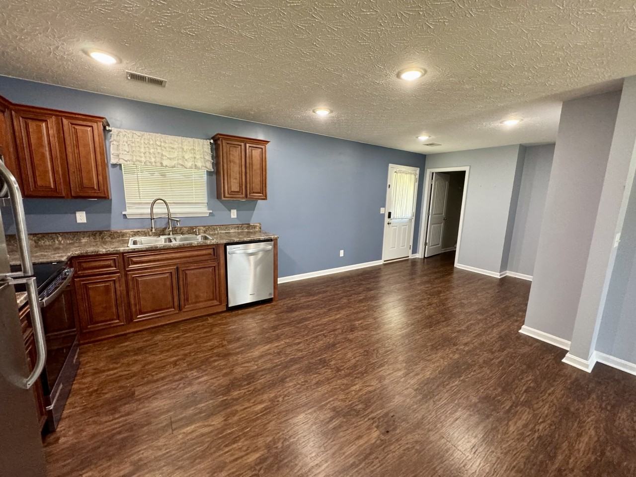 119 Mcgowan Ave #1 - Photo 7 of 10