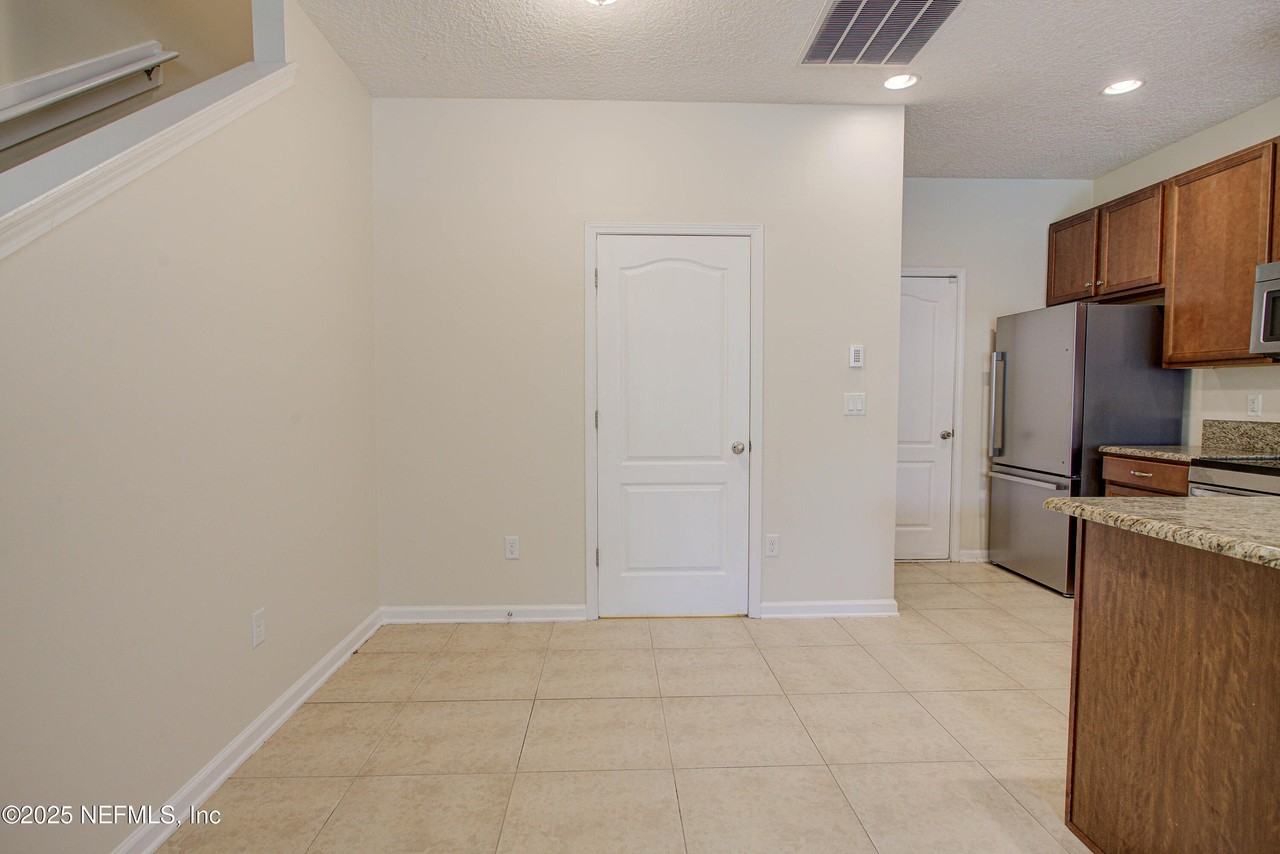 417 Oasis Lane #1 - Photo 6 of 49