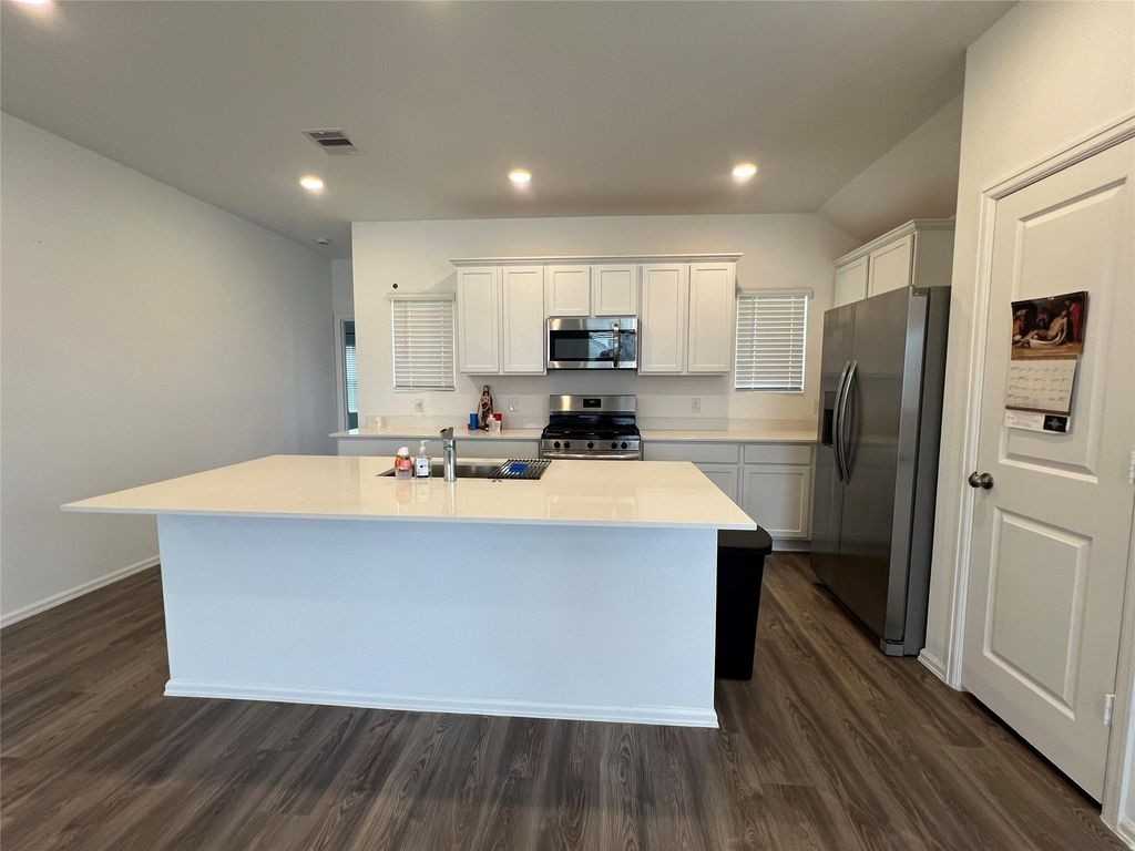 5131 Winslow Grove Dr #1 - Photo 5 of 21