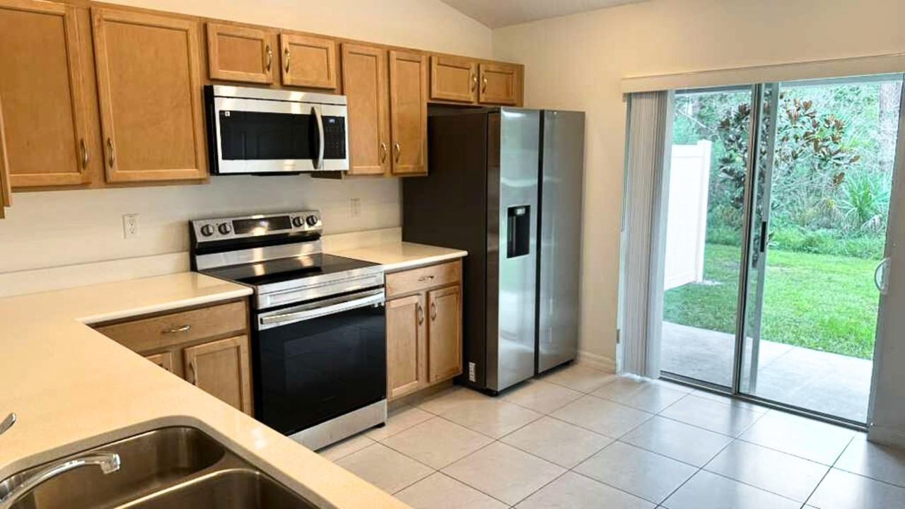 2 Ryapple Lane #B - Photo 4 of 14