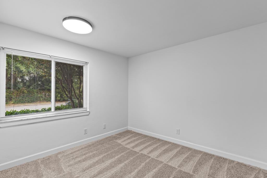 3918 La Mirada Drive North #7 - Photo 6 of 40