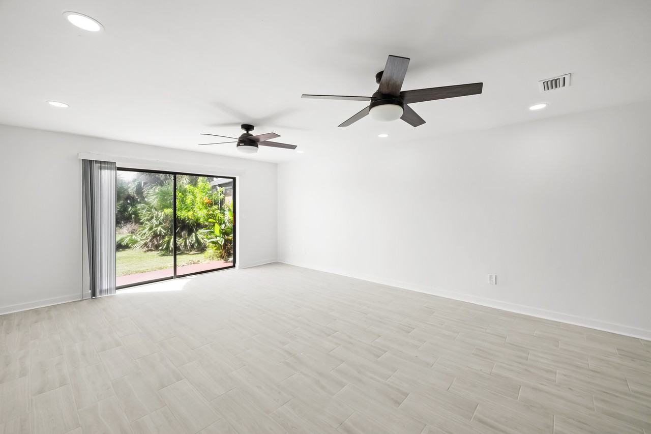 3626 S Central Ave #1 - Photo 4 of 23