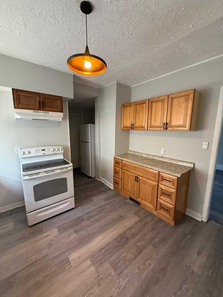 1336 Thoreau Rd #1 - Photo 3 of 23