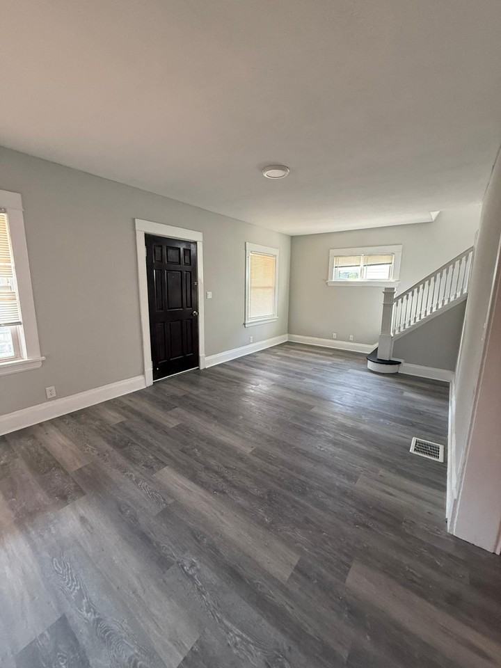 1336 Thoreau Rd #1 - Photo 6 of 23