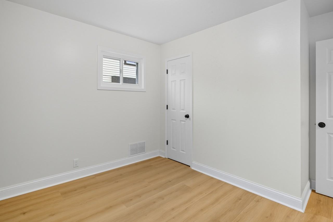 344 Chestnut Ave #1 - Photo 6 of 19