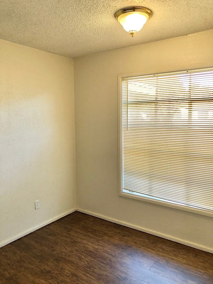 3707 26th Street - Photo 3 of 9