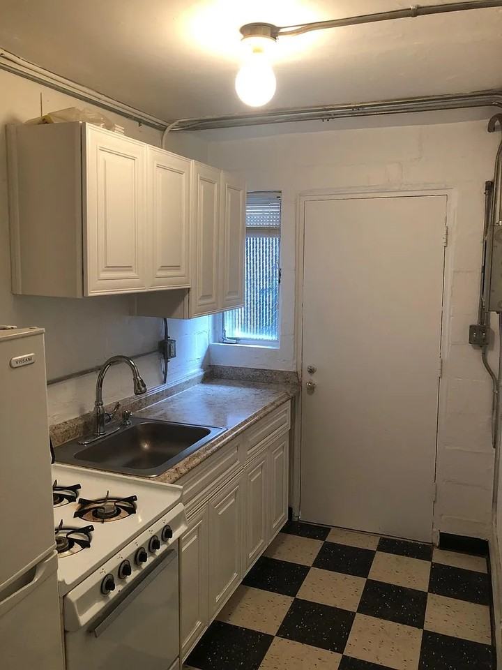 553 Highland Avenue Northeast #14 - Photo 7 of 7