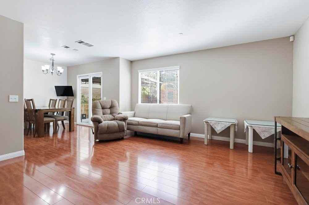 3076 Parkway Cir - Photo 7 of 50