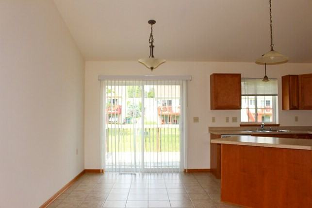 1204 Salem Dr #1 - Photo 3 of 10