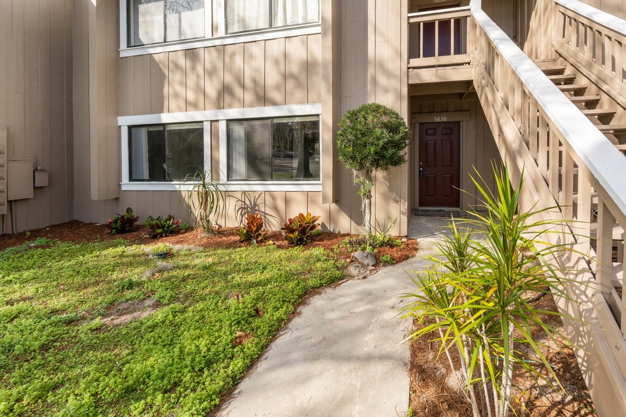 5838 Peregrine Ave - Photo 2 of 17