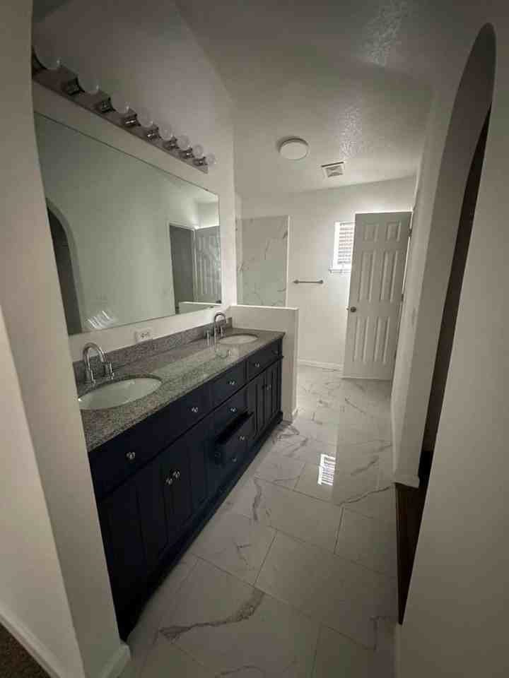 703 Flagstone Drive - Photo 4 of 25