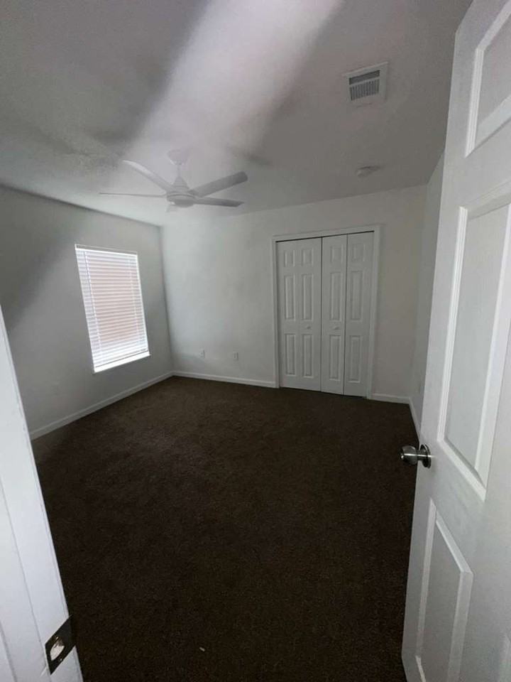 703 Flagstone Drive - Photo 5 of 25