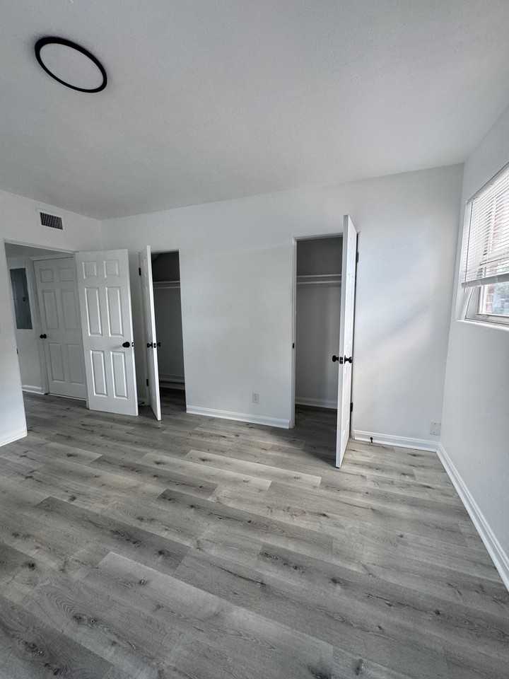 5452 Playa Way #3 - Photo 2 of 4