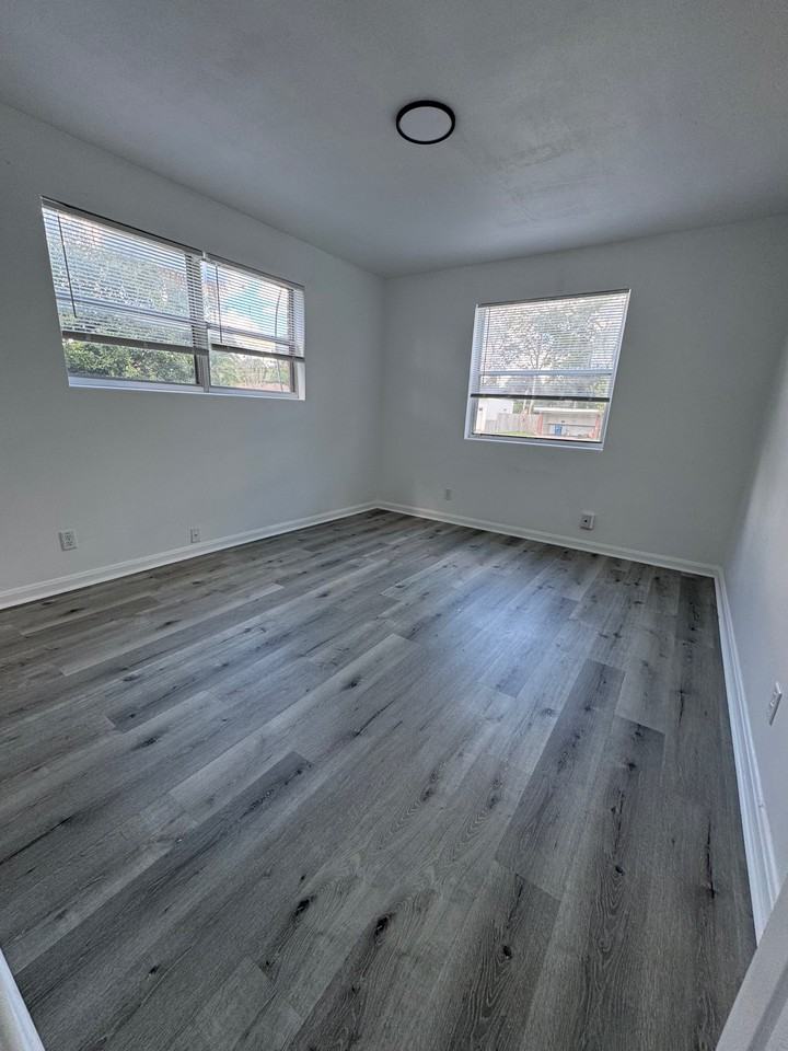 5452 Playa Way #3 - Photo 3 of 4