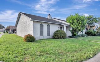 featured image of 215 Chantilly Street #1