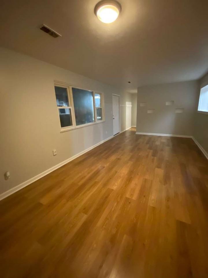 1228 E 340th St #1 - Photo 3 of 29