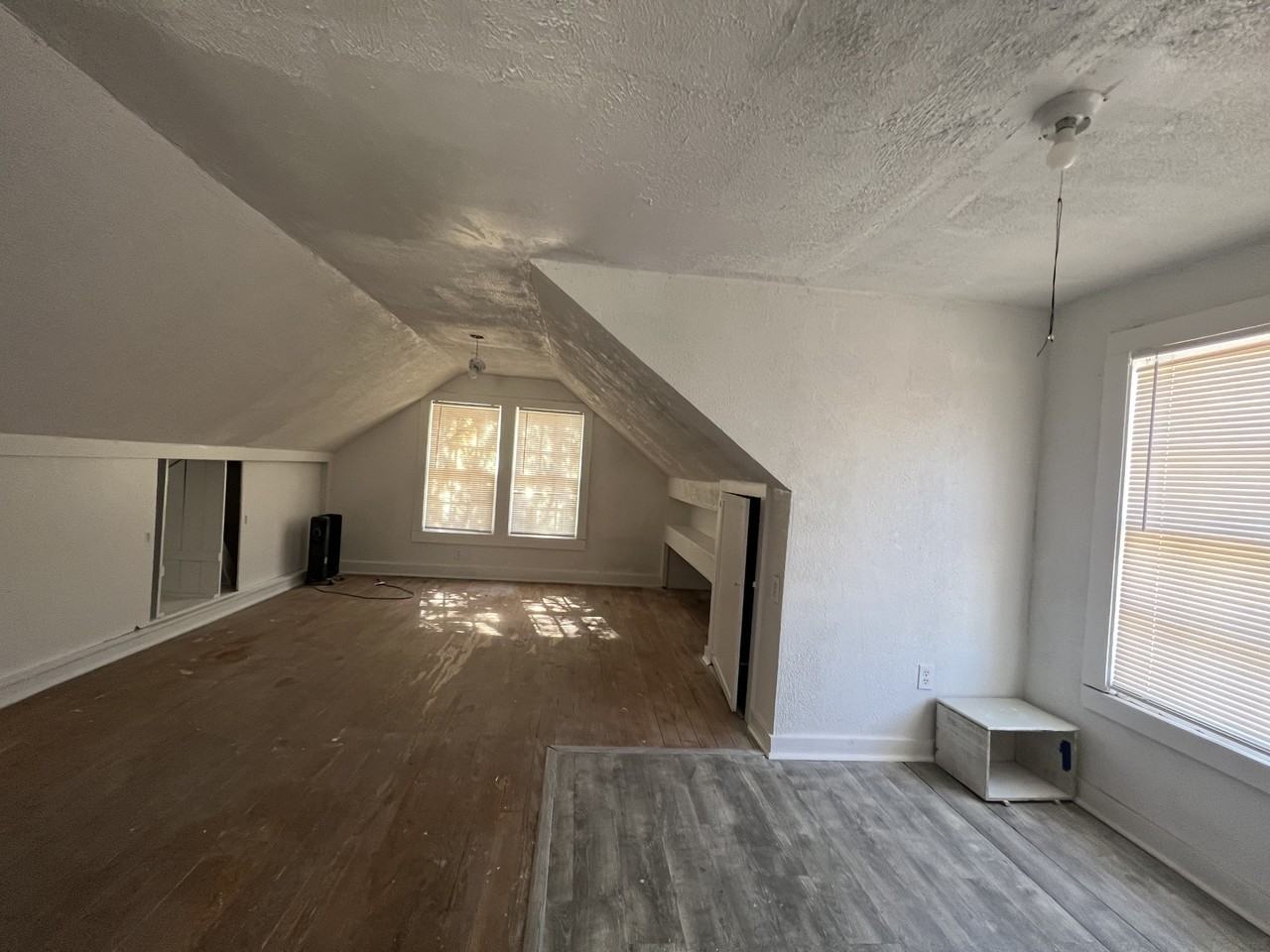 1607 Avenue X - Photo 6 of 7