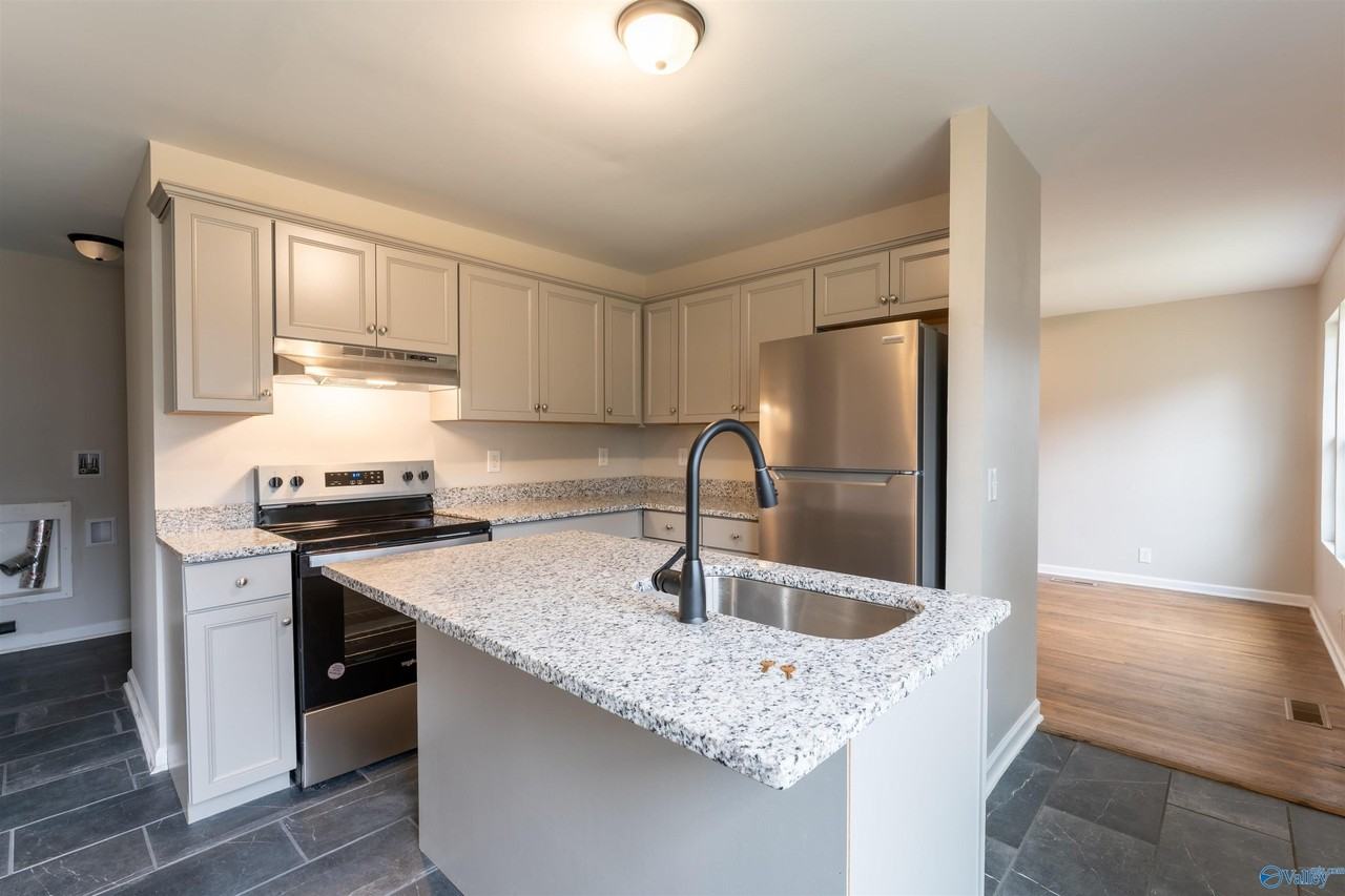 3708 Valleydale Rd Nw - Photo 7 of 25