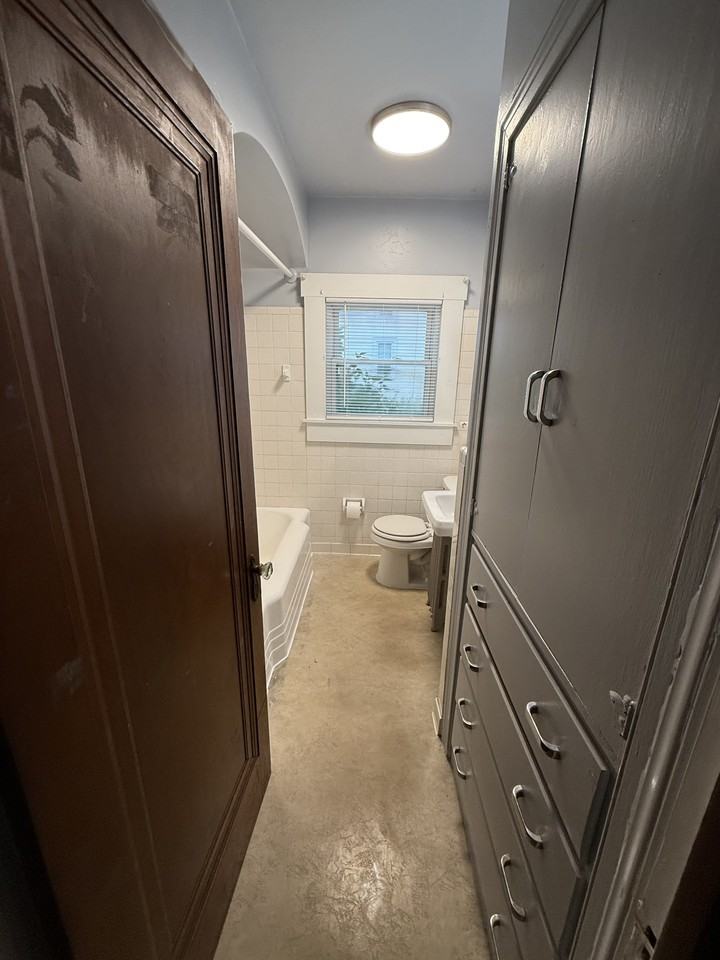 806 Potomac Avenue #1 - Photo 4 of 10