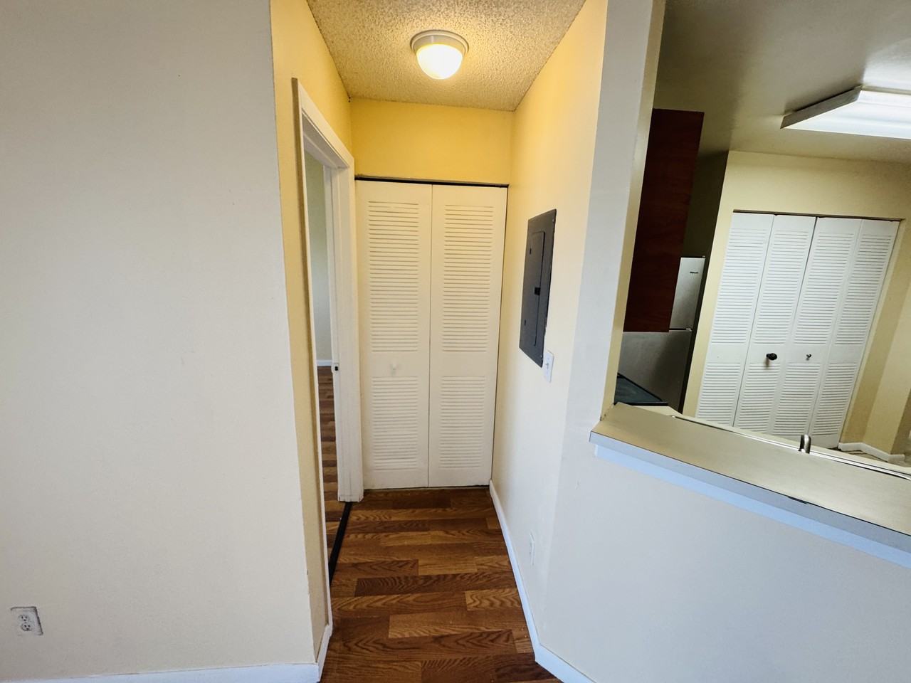 202 202 - Photo 6 of 28