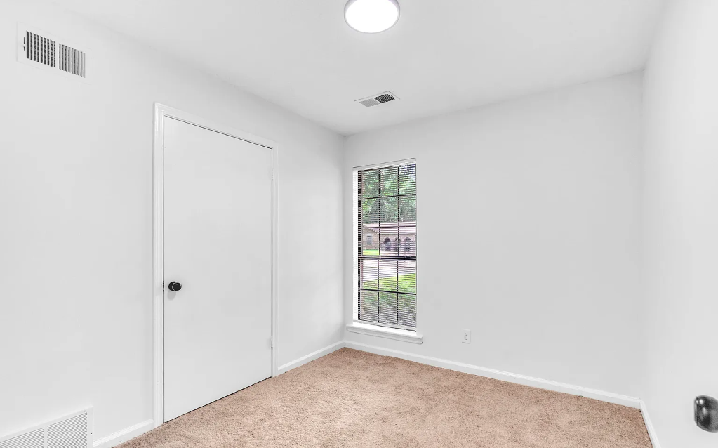 2919 Normandy Drive #1 - Photo 5 of 29