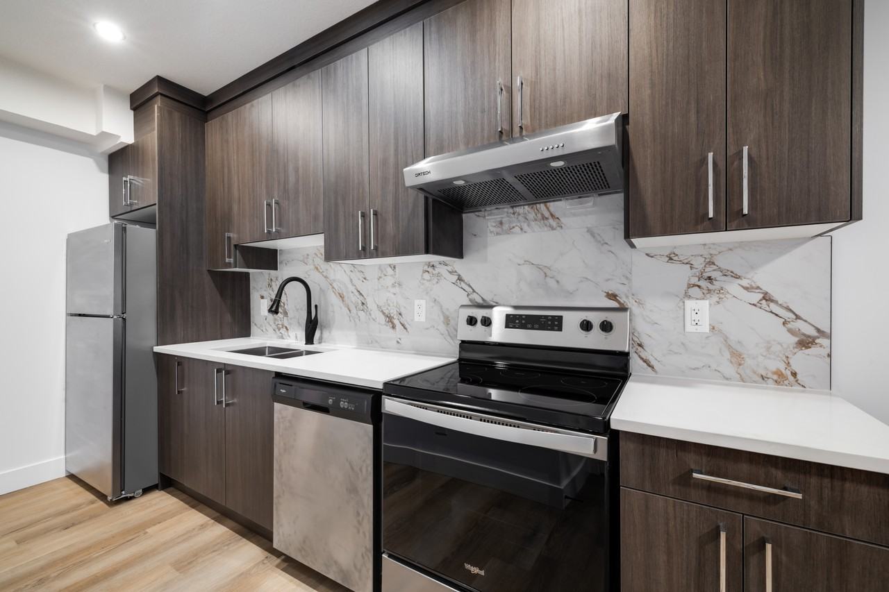 9337G 87 Ave Nw #3 - Photo 5 of 15