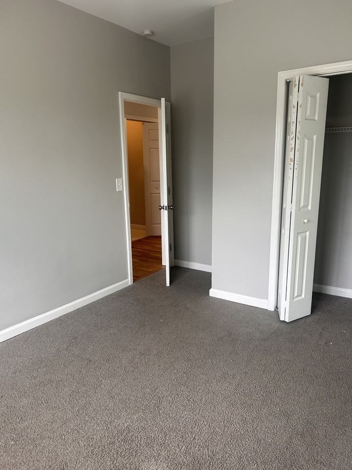 308 Anderson Avenue Northwest #A - Photo 2 of 8