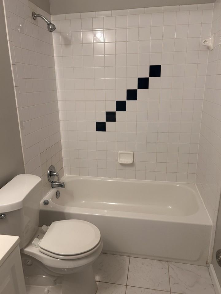 308 Anderson Avenue Northwest #A - Photo 7 of 8