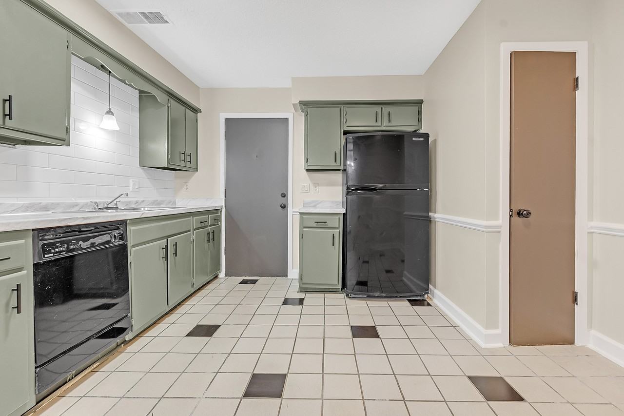 1838 Quail Park Circle #1 - Photo 3 of 32