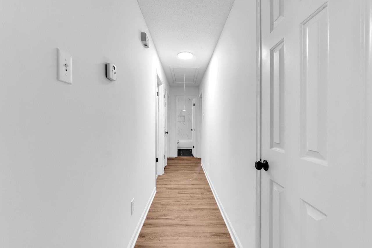 8439 River Glen Drive #1 - Photo 5 of 32