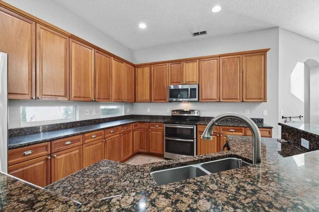 1440 S Burgandy Trl #1 - Photo 7 of 50