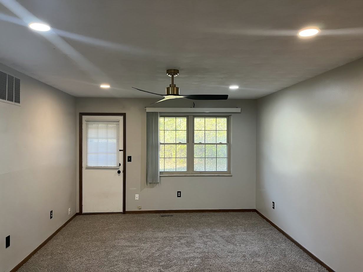 550 Kitrina Ave #1 - Photo 6 of 17