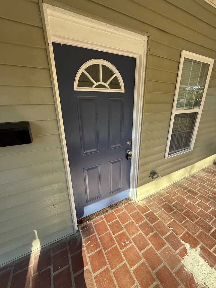 1508 Alabama Avenue Southwest #1 - Photo 4 of 30