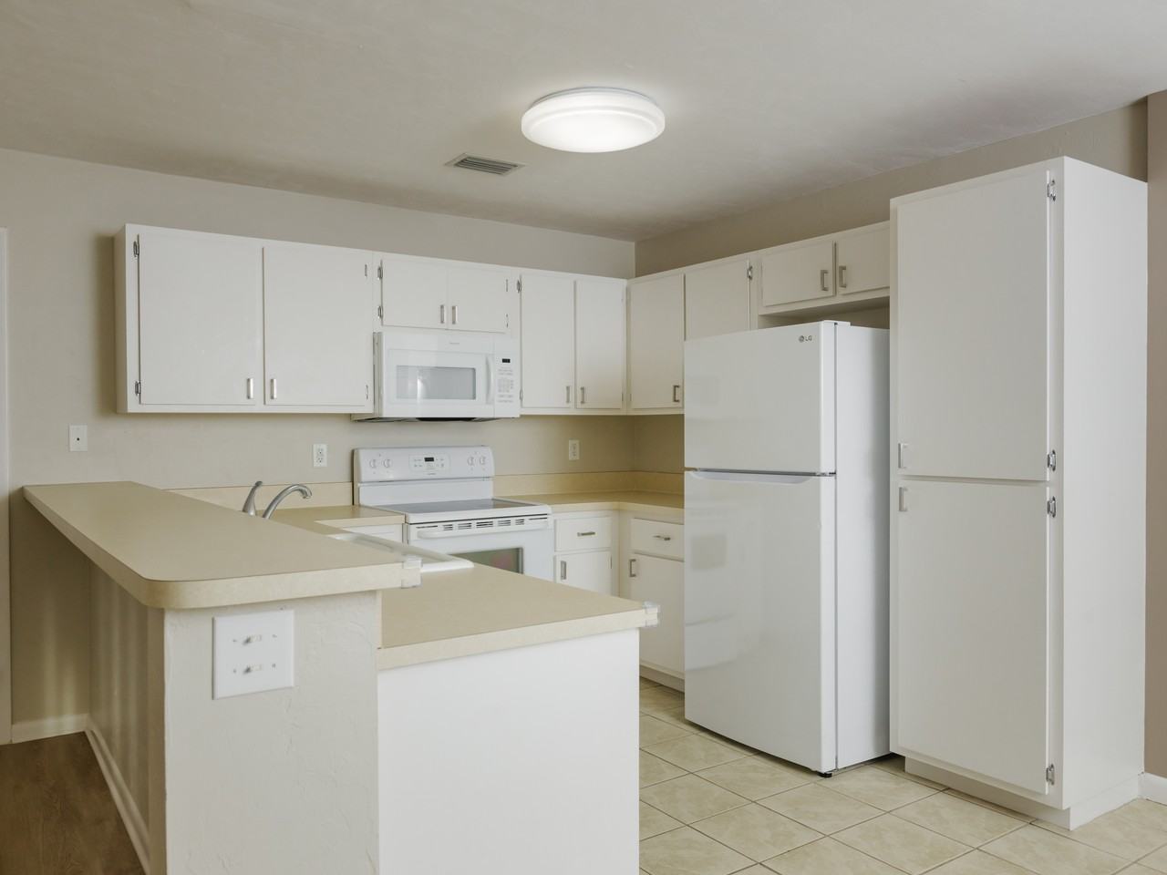 6375 Northwest 109th Place #4 - Photo 7 of 26