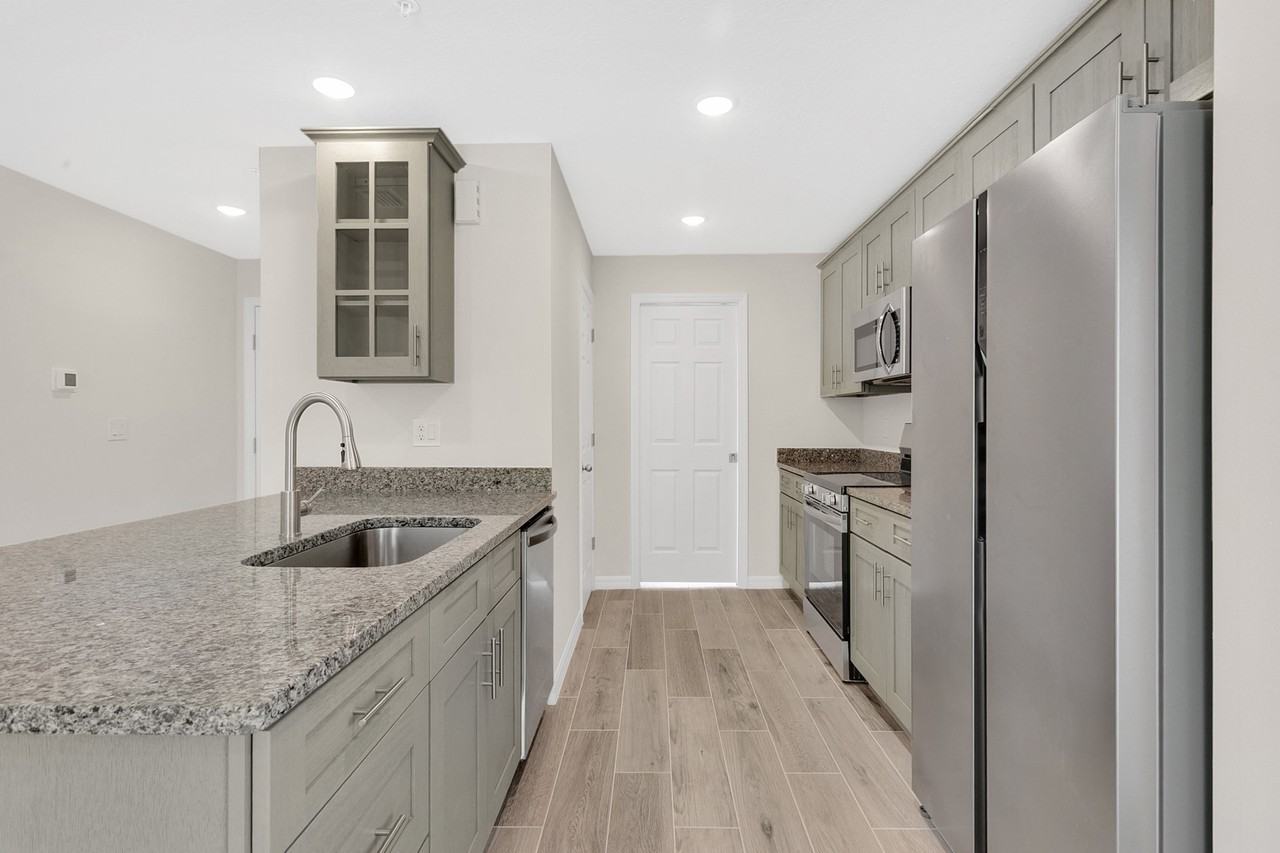 2306 Fox Hollow Drive #1