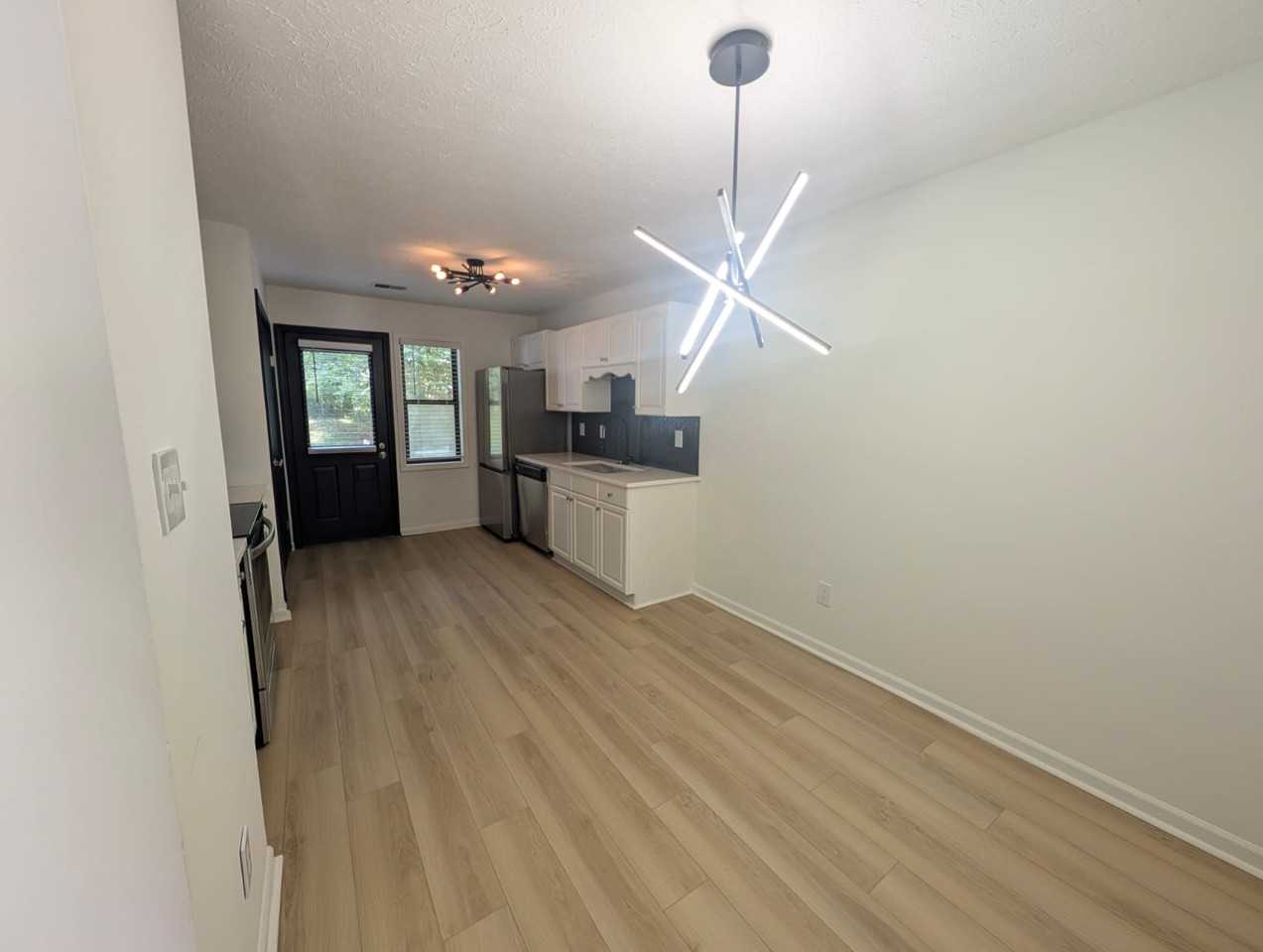 1478 N Diane Ct Se #A - Photo 2 of 11