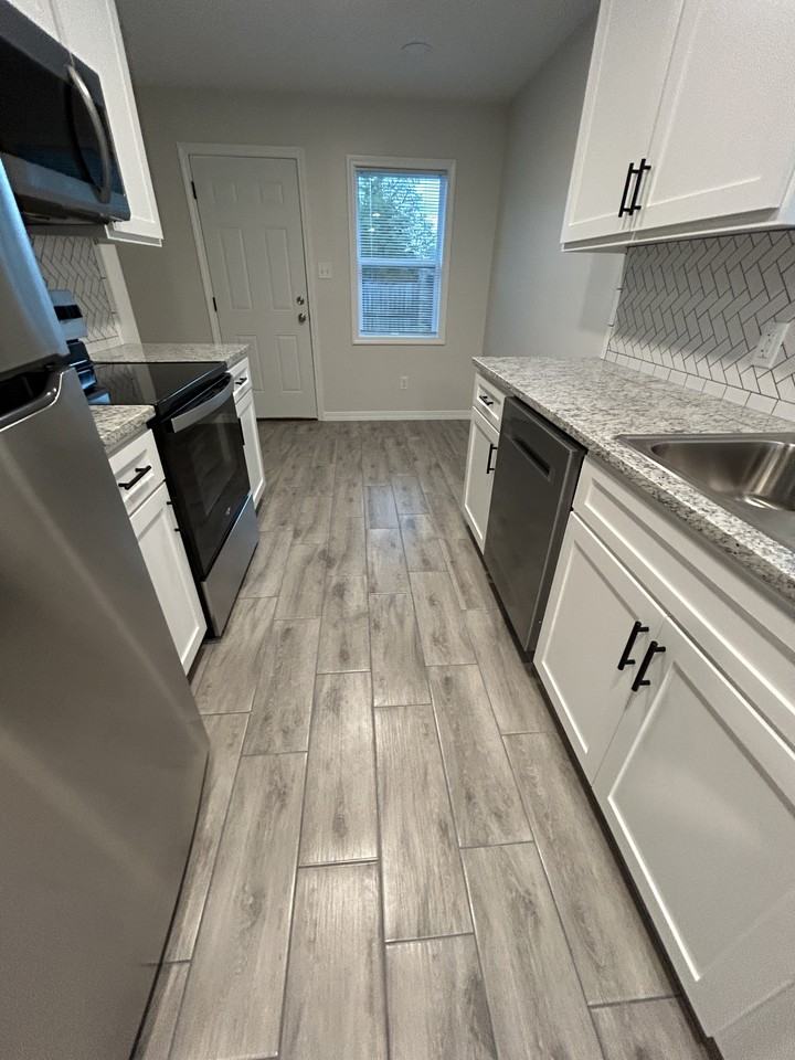 2515 Kavanaugh Rd #16 - Photo 2 of 23