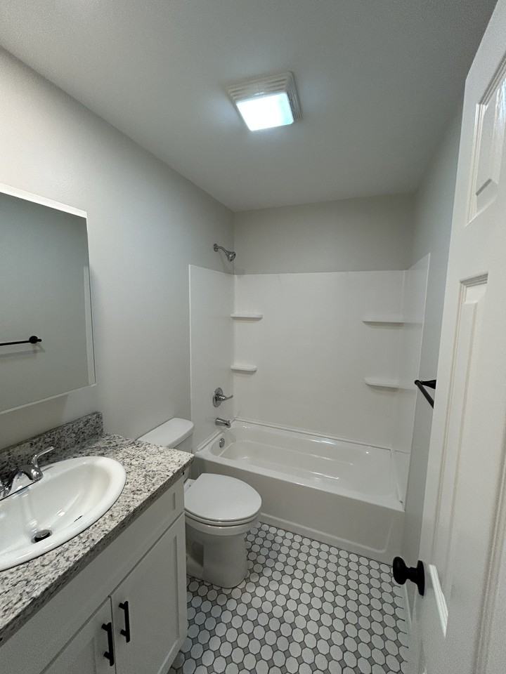 2515 Kavanaugh Rd #16 - Photo 5 of 23