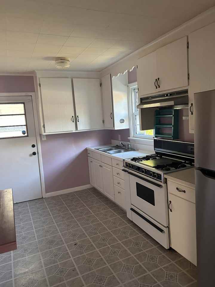 317 Turner Street #1 - Photo 4 of 8