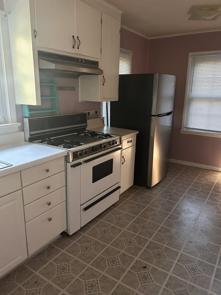 317 Turner Street #1 - Photo 5 of 8